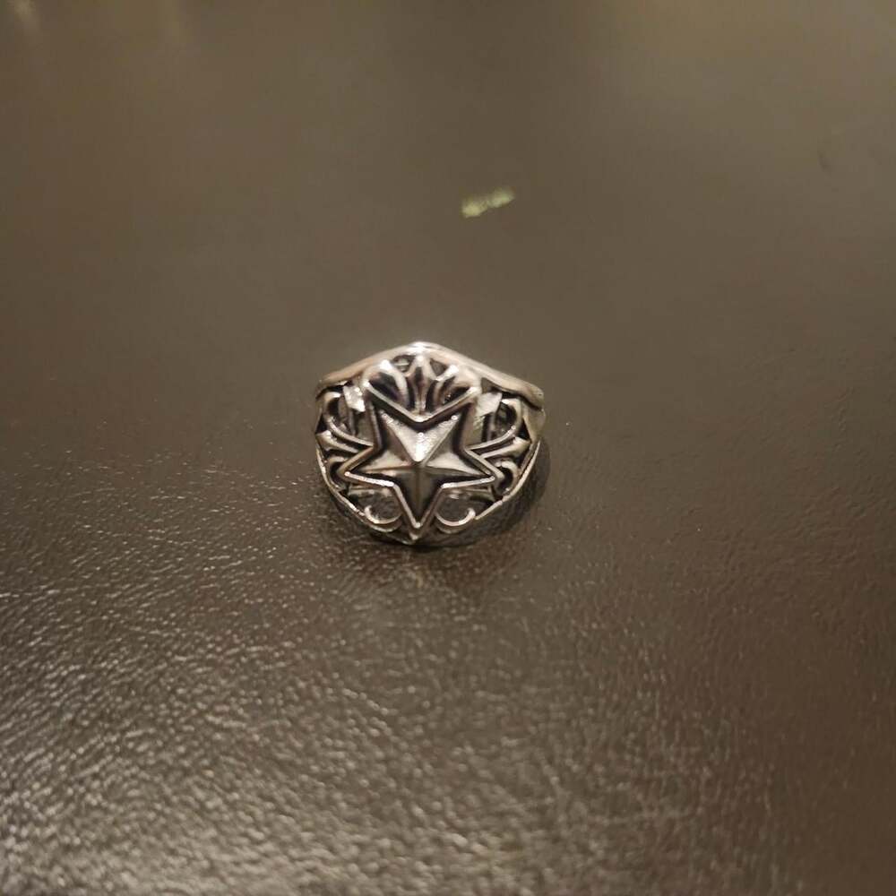Silver Ring With Star And 992 F